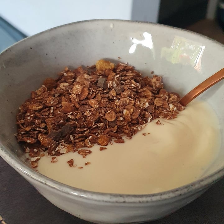 review photo of Holie Granola Chocolate Crunch shared by @veroon on 20 Oct 2022 - review