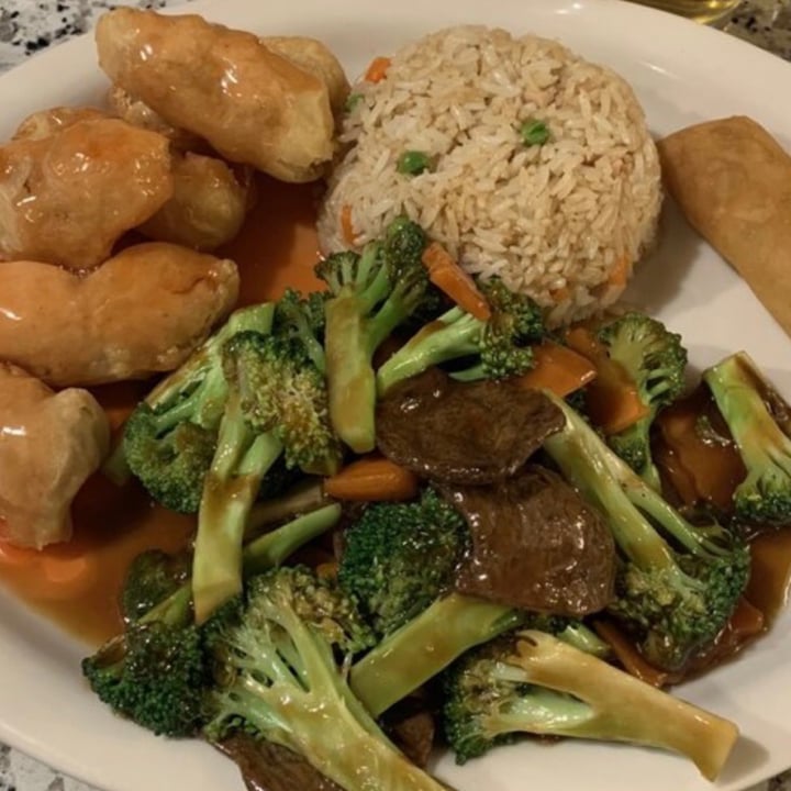 photo of Yuan Su Vegetarian Combo #1 shared by @thetasmom13 on  13 Jun 2021 - review