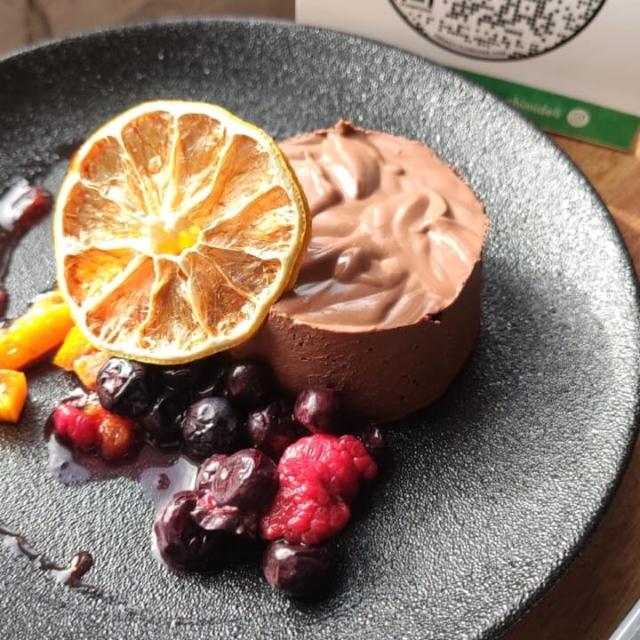 photo of Chimi Deli Cocina Natural Mousse de chocotofu shared by @valenequiza on  01 Jul 2021 - review