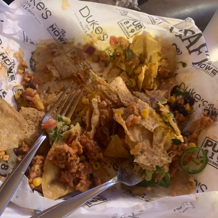 photo of The Howe Daily Kitchen & Bar Vegan Nachos shared by @klindvall on  29 Oct 2021 - review