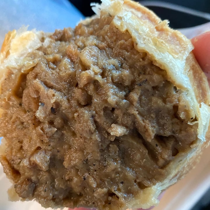 review photo of The Vegan Shack Vegan Pepper Steak Pie shared by @savannahariarae on 16 May 2020 - review