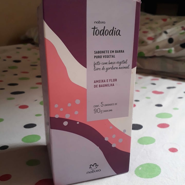 review photo of Natura sabonete Ameixa E Flor De Balnilha shared by @minaguiar on 07 Aug 2022 - review