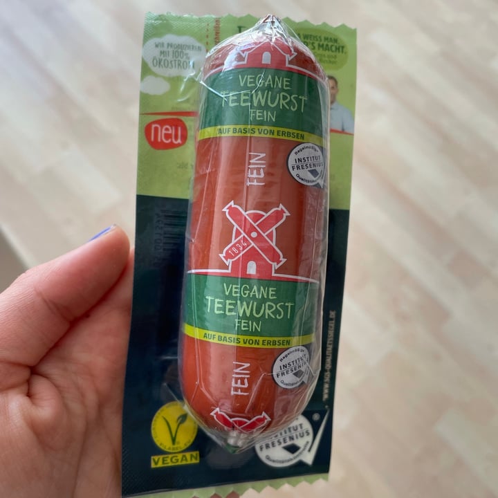review photo of Rügenwalder Mühle Vegane Teewurst Fein shared by @jennifergrnd on 08 Sep 2021 - review