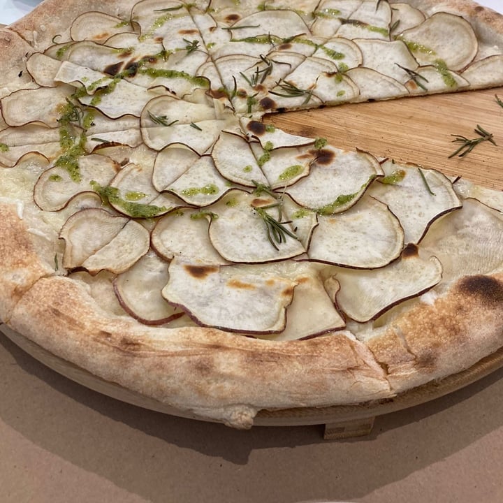 review photo of ISLA PIZZA LA LAGUNA Pizzas veganas shared by @marialopezzglez on 12 Jul 2021 - review
