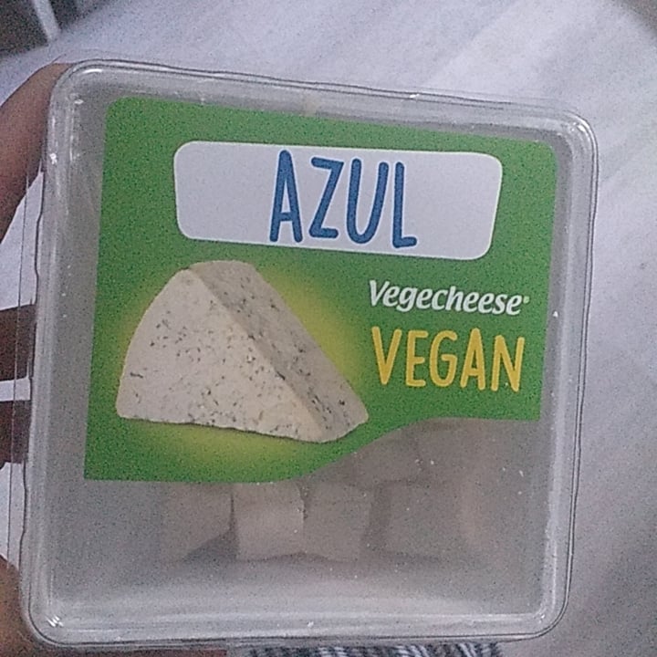 photo of Vegecheese Queso azul shared by @barbymalybu on  10 Aug 2021 - review