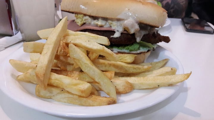 review photo of Loving Hut Microcentro Bondiola Lover Completa shared by @barbiex on 08 Oct 2019 - review