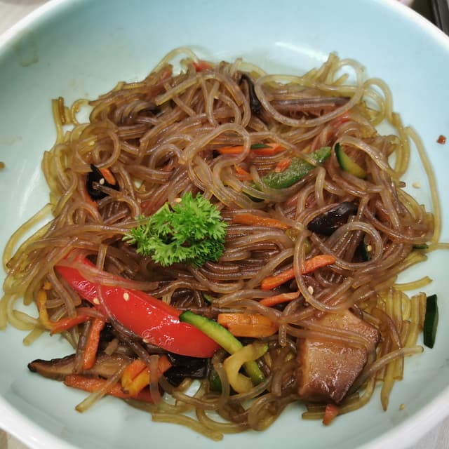 Photo du plat “Vegetarian Korean Glass Noodle”