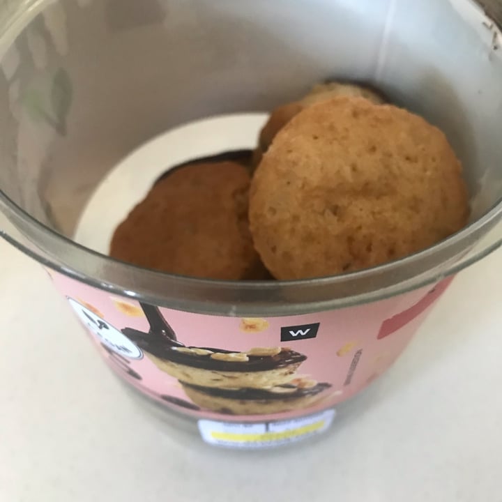 photo of Woolworths Food 12 hazelnut chocolate chip bites shared by @natasha21 on  26 Oct 2022 - review
