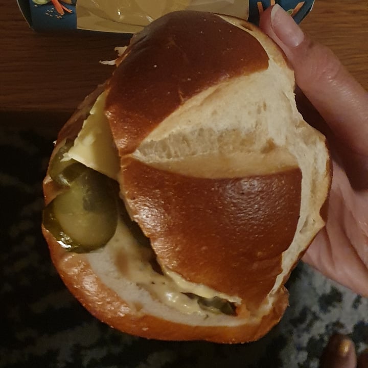 review photo of Plant Kitchen (M&S) New York Style No Salt-Beef shared by @natisha on 01 Oct 2021 - review