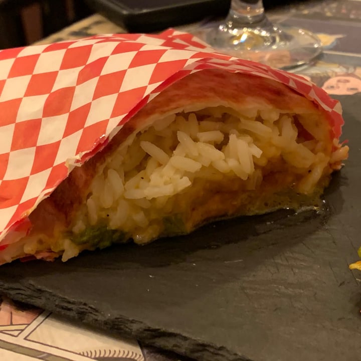 photo of Barallocas Mega Burrito Vegano shared by @naivoncake on  11 May 2021 - review