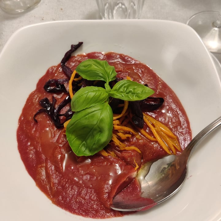 review photo of Sacripante Osteria Humus alla barbabietola shared by @aletofulover on 19 Apr 2022 - review