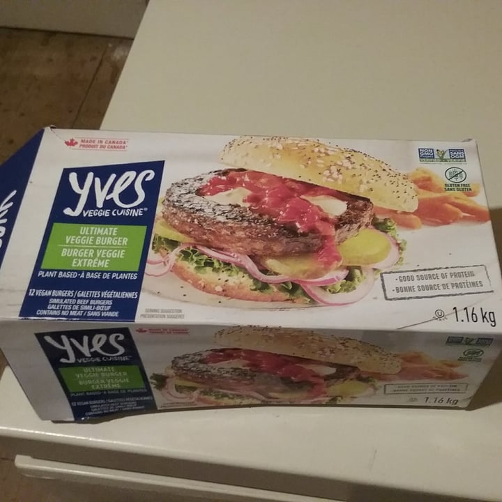 photo of Yves Veggie Cuisine Family Pack Veggie Burgers shared by @michelemostacci on  04 Jun 2021 - review