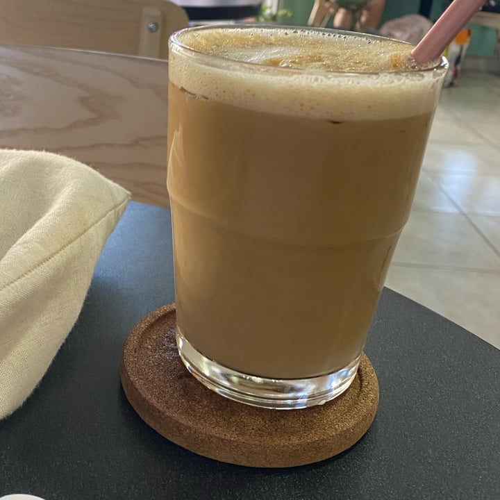 photo of Sappho's café latte en las rocas shared by @burritodechilaquiles on  19 Sep 2022 - review