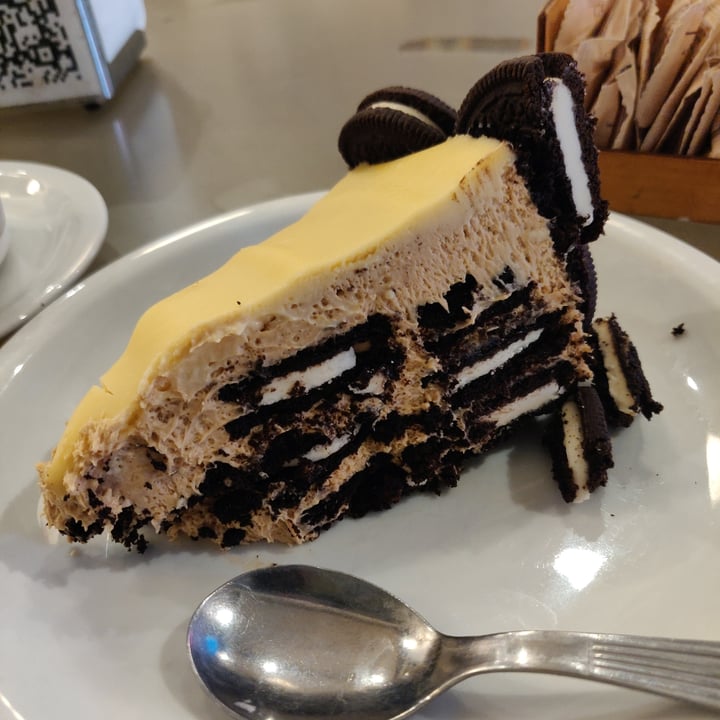 review photo of Loving Hut Torta Oreo shared by @xpokedoll on 24 Jun 2022 - review