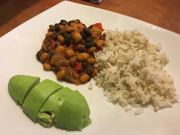 photo of Ulrike's Huevos Rancheros with Avocado shared by @theveggienomad on  19 Aug 2018 - review