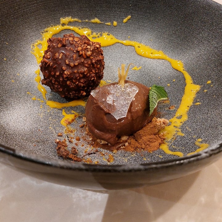 photo of Linfa Milano - Eat Different Come Il Rocher shared by @monja on  13 Apr 2022 - review