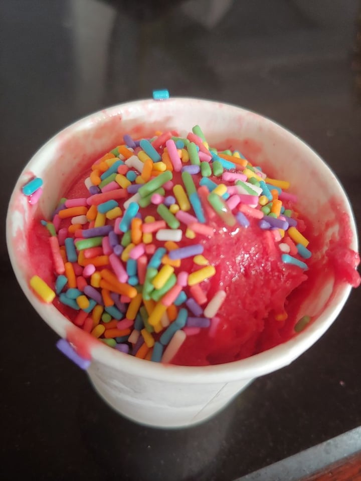 photo of Le Méridien Angkor Strawberry Sorbet shared by @vegananu on  17 Dec 2019 - review