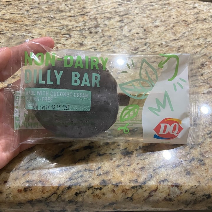 photo of Dairy Queen Non-Dairy Dilly Bars shared by @jordynbuquicchio on  16 Mar 2022 - review