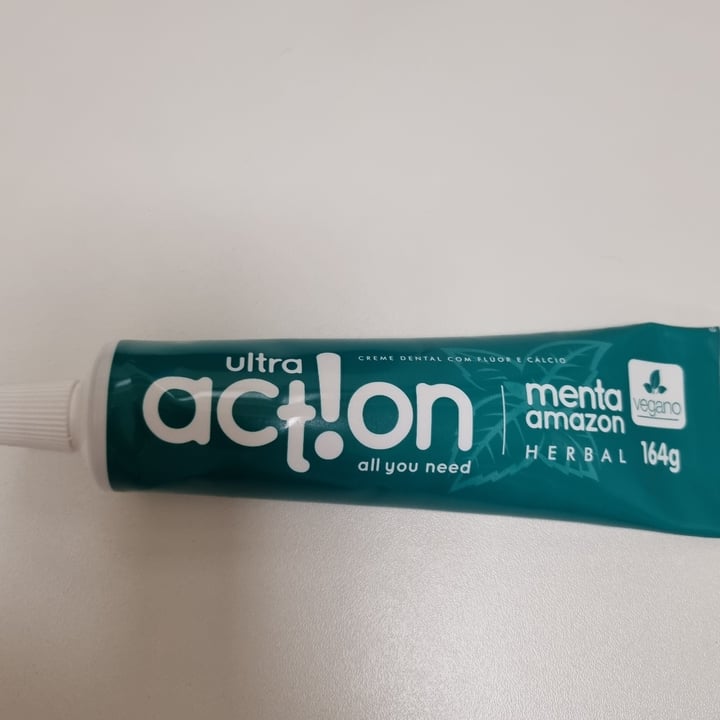 photo of Ultra action Creme Dental Menta Amazon Herbal shared by @luciana-freitas on  29 Apr 2022 - review
