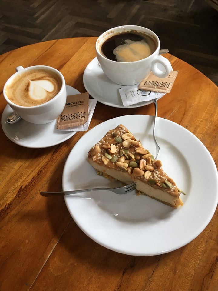 review photo of Veganic Peanut Cheesecake shared by @moonbat on 07 Aug 2019 - review