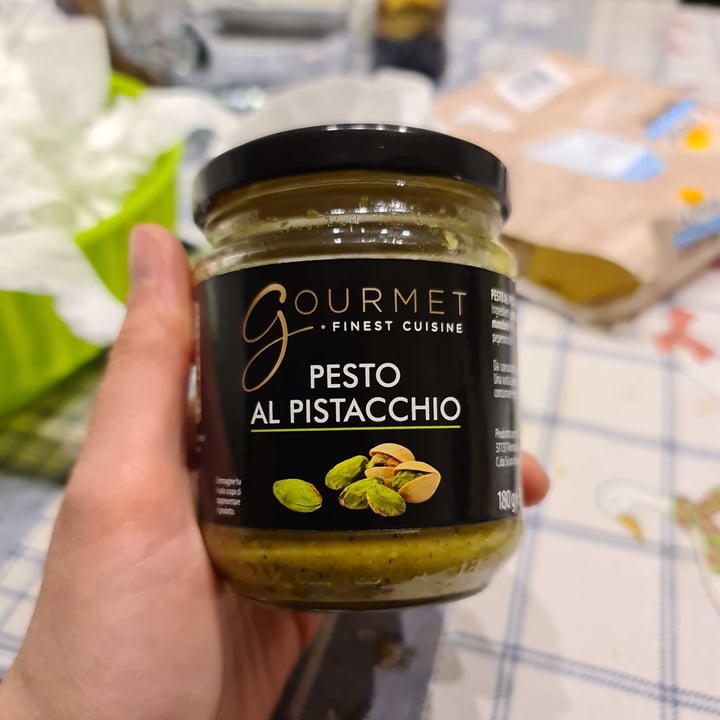 photo of Gourmet Finest Cuisine Pesto Al Pistacchio shared by @sarazathoth on  26 Feb 2022 - review