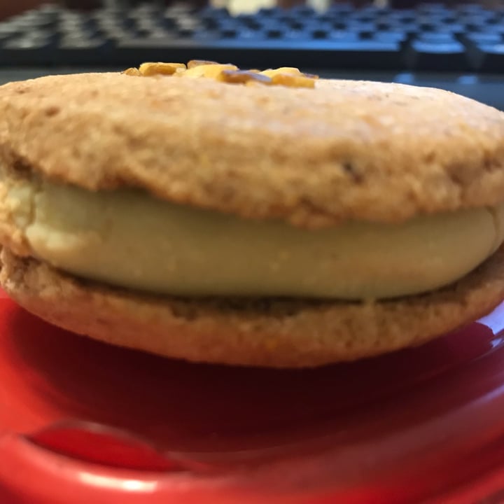 review photo of Vica Plant Based Alfajor De Limon shared by @ladybiird on 02 Oct 2022 - review
