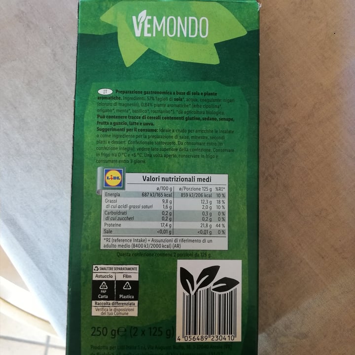 photo of Vemondo Tofu Bio con Erbette shared by @sofia97 on  09 Feb 2022 - review