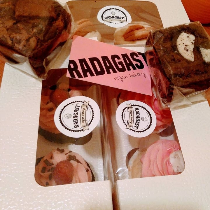 review photo of Radagast Vegan Bakery Brownies shared by @grainnegrainneog on 04 Apr 2021 - review