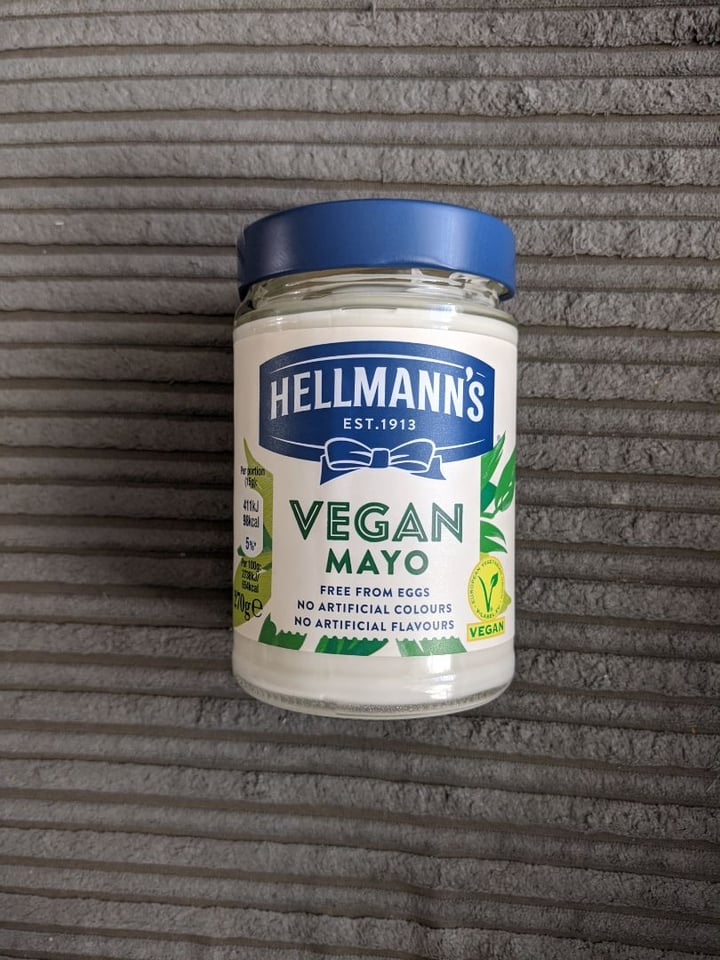 photo of Hellmann’s Hellman’s Vegan Mayonnaise shared by @mxthkn on  06 Apr 2020 - review