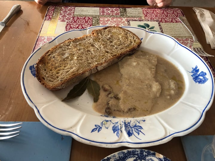 photo of Vegans N' Roses Fricandó De Seitan shared by @crisblasi on  08 Dec 2019 - review