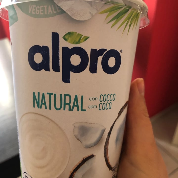 photo of Alpro Absolutely Kokosnuss zuckerarm shared by @florianalizzadro on  08 Apr 2022 - review