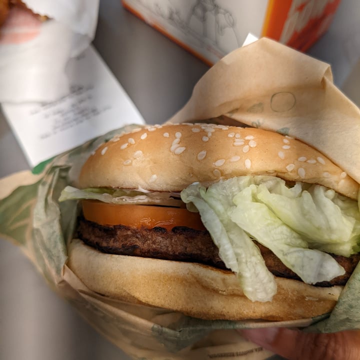 photo of Burger King Leicester Square Plant-based Whopper shared by @benzole on  06 Apr 2022 - review