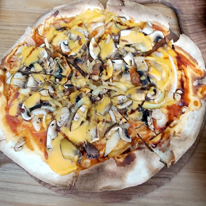 photo of Genius Central Singapore Mixed Mushroom Pizza (Veganized) shared by @herbimetal on  19 Dec 2020 - review