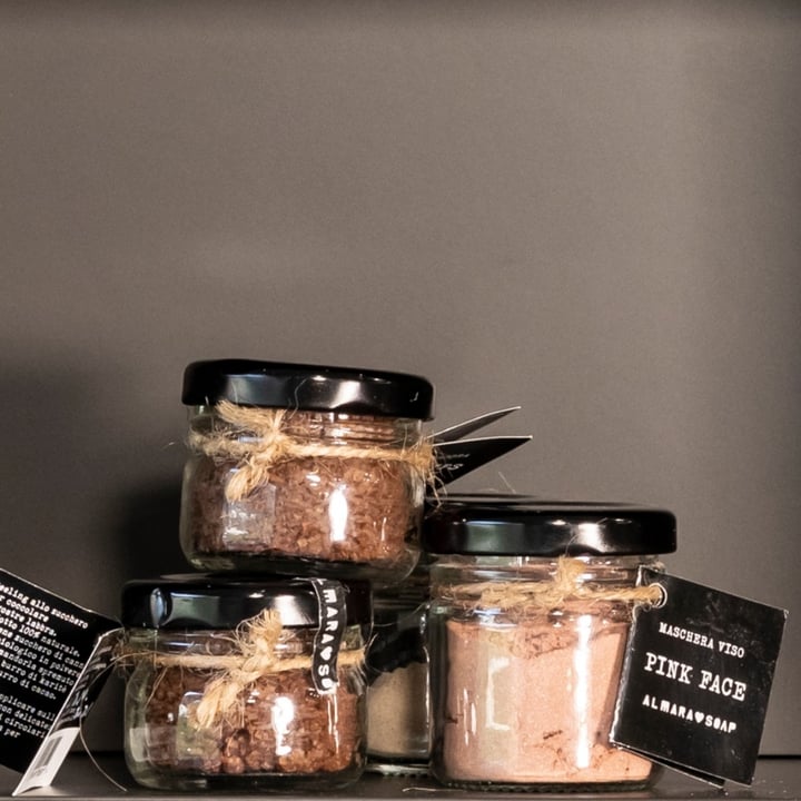 photo of Almara soap Scrub Labbra E Maschere Viso shared by @pillism on  31 Aug 2021 - review