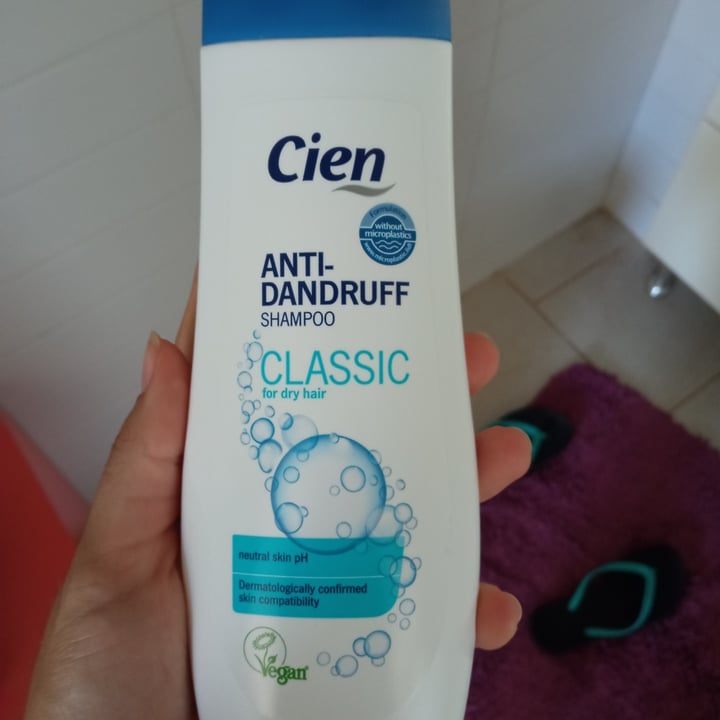 Cien Anti-Schuppen Shampoo Review | abillion