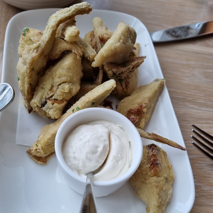 photo of Artemis Grill Crispy Fried Artichokes shared by @plantbasedlifestyle on  09 May 2022 - review