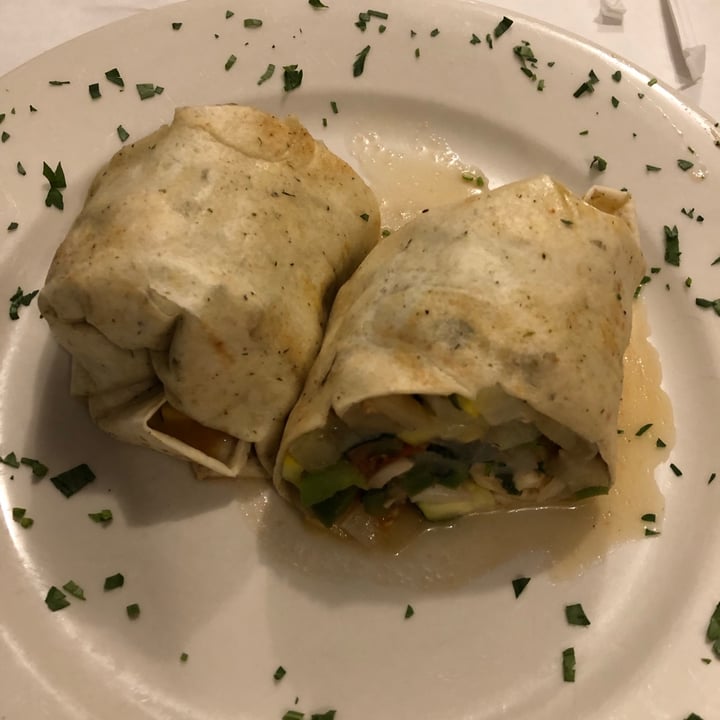 photo of Dimitri's on the Water Farmer’s Dream Wrap shared by @rachel0211 on  12 Jan 2021 - review