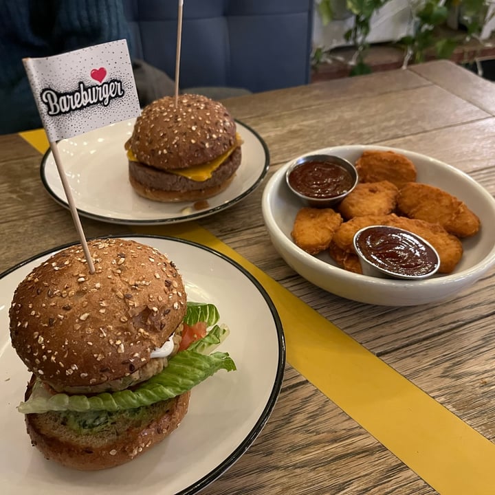 photo of Bareburger Plant Based Nuggets And Good Catch Sandwich shared by @shalip on  06 Dec 2021 - review