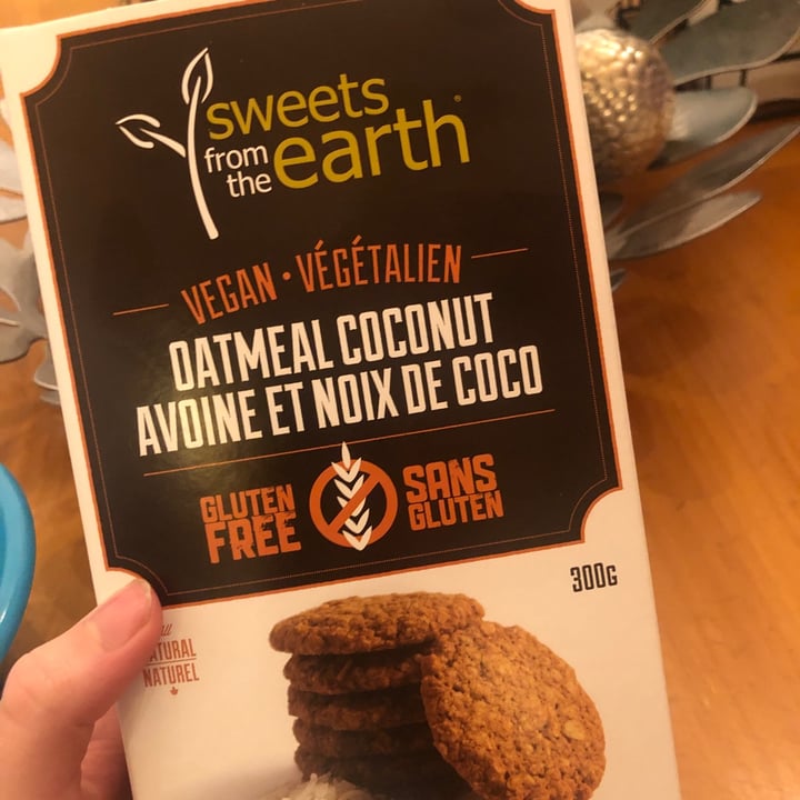 photo of Sweets from the Earth Oatmeal Coconut Cookies shared by @thegeekyveg on  04 May 2020 - review