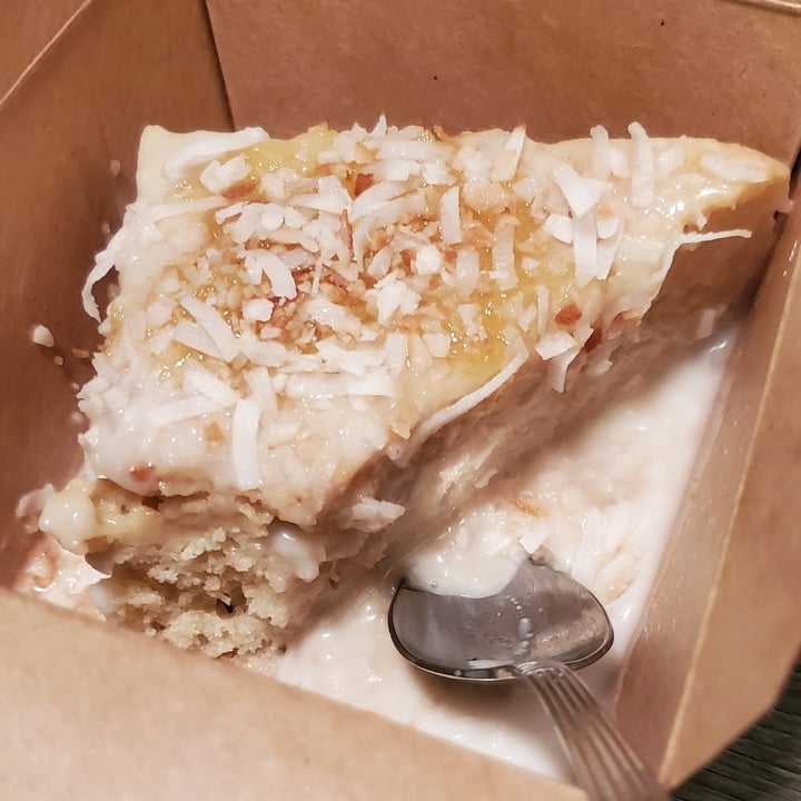 photo of Bar Bombón Tres Leches Cake shared by @lucyfoxx on  02 Jan 2021 - review