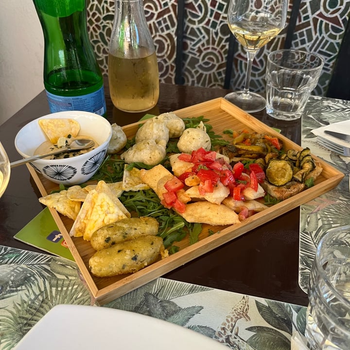 photo of Piperita Antipasto misto veg shared by @gabriele on  16 Oct 2022 - review