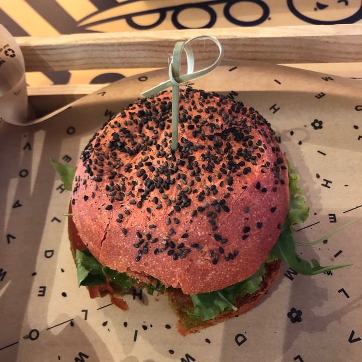 photo of Flower Burger coccinella burger shared by @albicocca on  04 Jul 2022 - review
