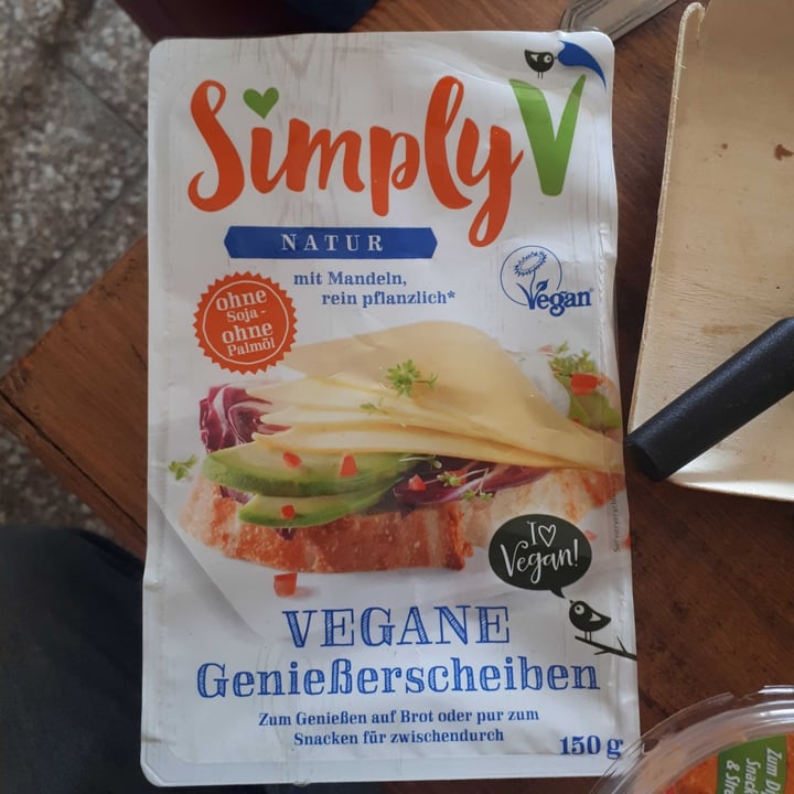 photo of Simply V Vegane Genießerscheiben Natur shared by @laraweinmann on  26 May 2020 - review