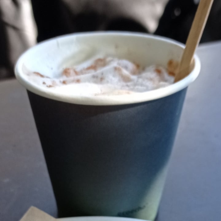 photo of Vetro Soy cappuccino with cinnamon shared by @vegale15 on  03 Dec 2021 - review