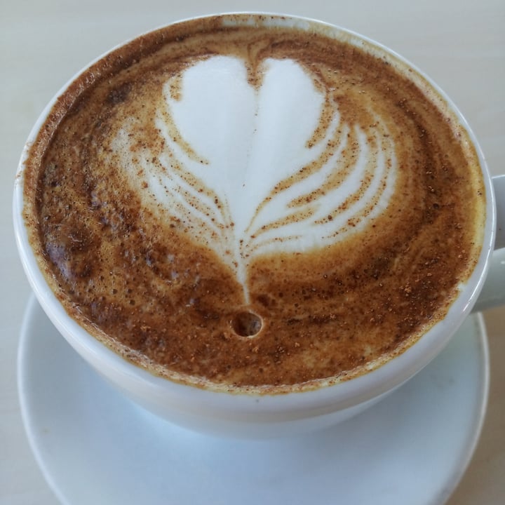 review photo of Maleza Bariloche Coffee & Beer Latte de Canela con leche de almendras shared by @jazzmin on 13 Mar 2022 - review