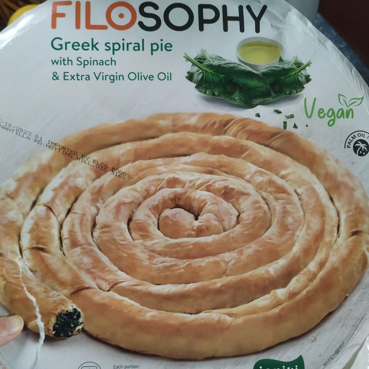 photo of Filosophy Greek spiral pie with Spinach & Extra Virgin Olive Oil shared by @giraffe2020 on  27 Sep 2022 - review