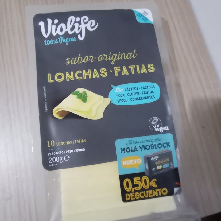 review photo of Violife Fetas sabor original shared by @huellavegana on 17 Mar 2022 - review
