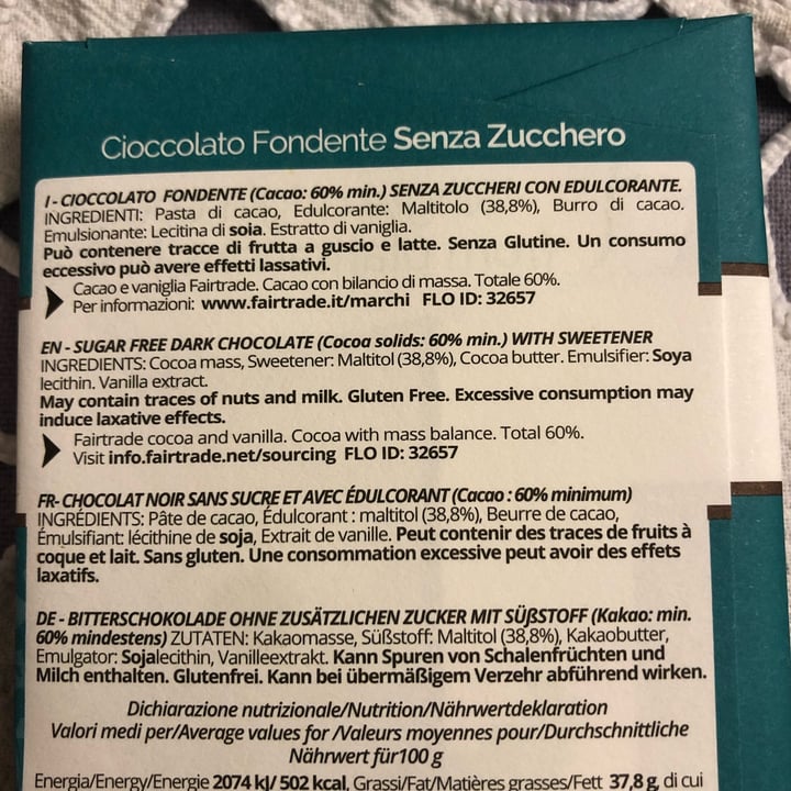 photo of 8tto Chocolates Cioccolato fondente bilogico 71% cacao shared by @ilmondodici on  25 Oct 2021 - review