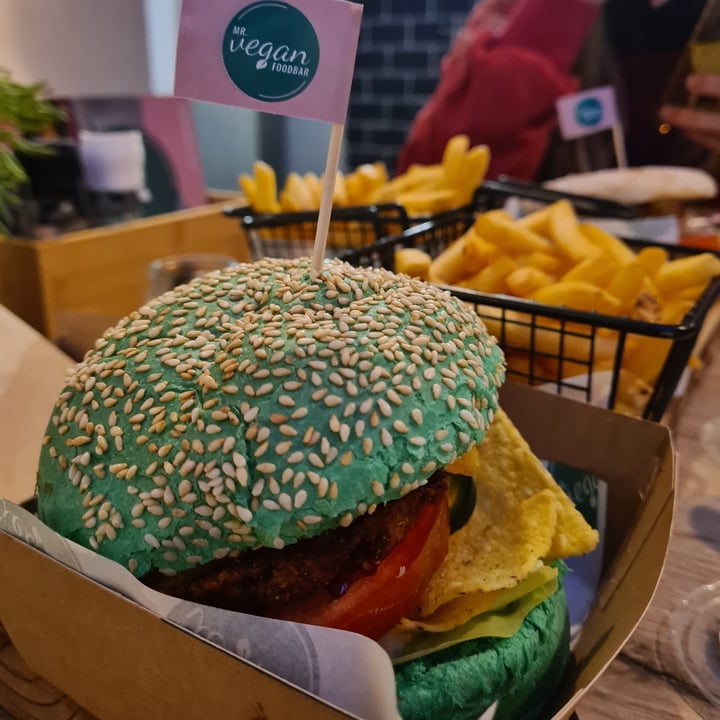 photo of Mr Vegan Foodbar Groningen The Future Burger shared by @robinvandijk on  27 Nov 2022 - review