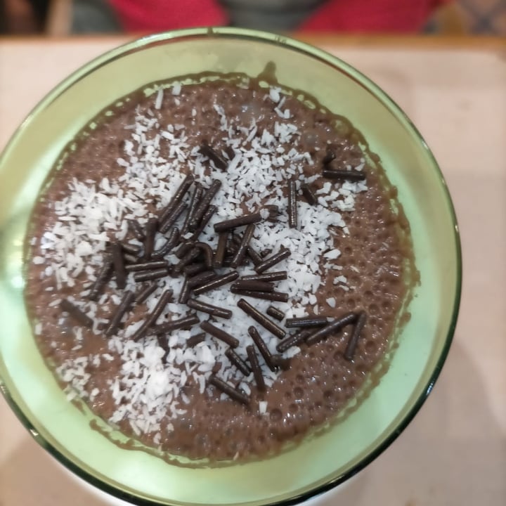 photo of Black Salad Copa De Chocolate Negro Y Coco Rallado shared by @nayaralupo on  09 Oct 2021 - review